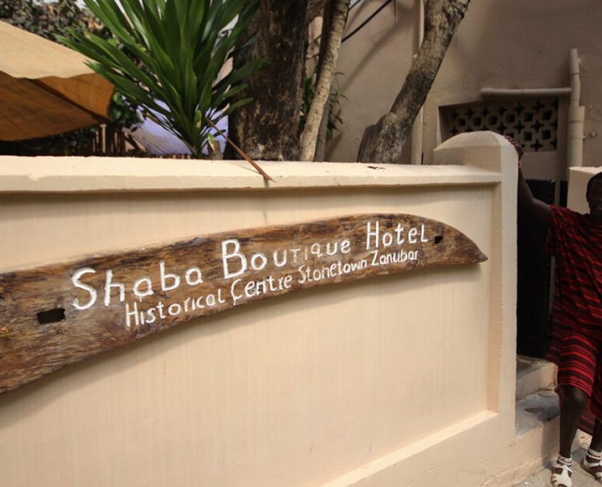 Eingang zum Shaba Boutique Hotel in Stonetown Sansibar